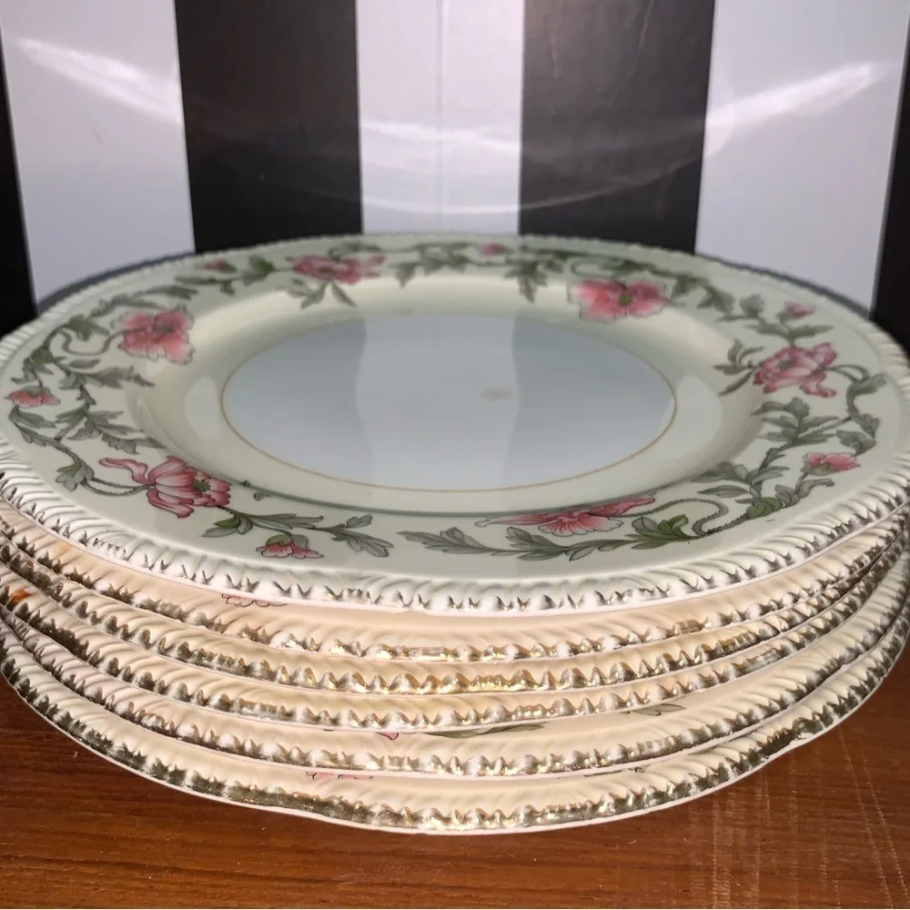 Set of 6 Vintage Plates Floral w/Gold Rim Cottage Shabby Chic Farmhouse Grandma